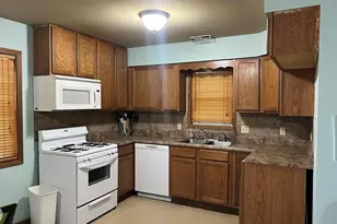 197 Old Springfield Rd, Bourbon, MO 65441 - Photo 2