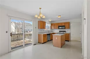 1382 Apple Valley Dr, O'Fallon, MO 63366 - Photo 8