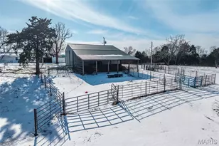 30017 Jeffries Rd, Richland, MO 65556 - Photo 4