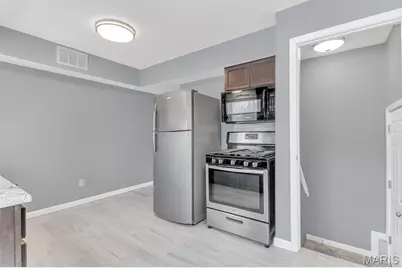 720 Babler Drive, Florissant, MO 63031 - Photo 12