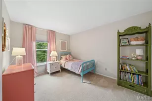 1565 Glenn Brooke Woods Cir, Ballwin, MO 63021 - Photo 18