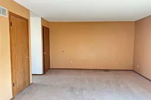 24 Timberbrook Dr, Saint Peters, MO 63376 - Photo 8