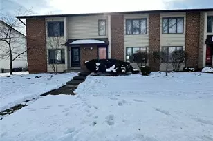 24 Timberbrook Dr, Saint Peters, MO 63376 - Photo 2