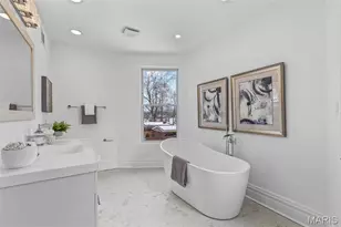 5849 De Giverville Ave, Saint Louis, MO 63112 - Photo 4