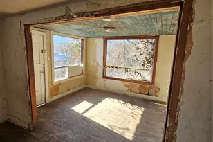 513 Elm St, Bourbon, MO 65441 - Photo 12