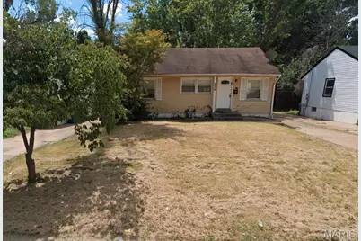 254 Estridge Road, Saint Louis, MO 63137 - Photo 1