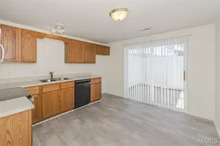 1017 Arlington Ct, Warrenton, MO 63383 - Photo 10