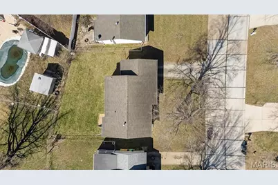 1415 Saint Theresa Lane, Saint Charles, MO 63304 - Photo 2