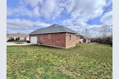 220 April Drive, St Robert, MO 65584 - Photo 2