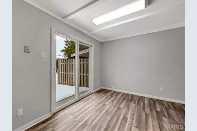 10736 Carroll Wood Way, Saint Louis, MO 63128 - Photo 16