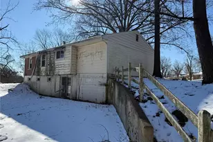 100 Florwood Ct, Saint Louis, MO 63135 - Photo 24