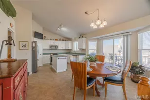 157 Choctaw Dr, Wentzville, MO 63385 - Photo 6