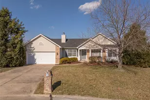 157 Choctaw Dr, Wentzville, MO 63385 - Photo 1