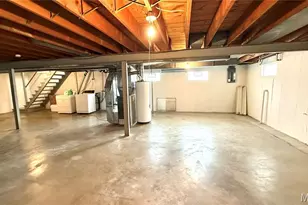 9834 Glenmont Dr, Saint Louis, MO 63123 - Photo 10