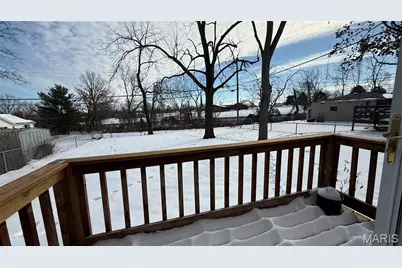 9834 Glenmont Drive, Saint Louis, MO 63123 - Photo 4