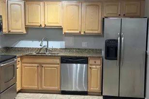 950 E Rue De La Banque, Creve Coeur, MO 63141 - Photo 4