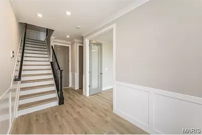 8919 Gateway Heights, Richmond Heights, MO 63144 - Photo 20