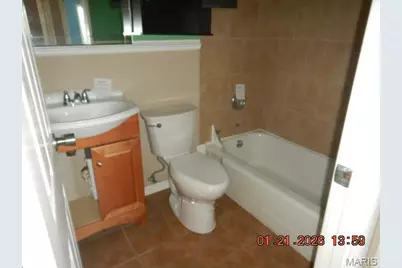 2960 Devonshire Drive, Florissant, MO 63033 - Photo 8