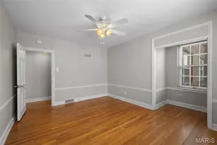 7545 Wellington Way, Saint Louis, MO 63105 - Photo 18