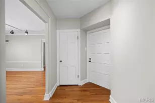 7545 Wellington Way, Saint Louis, MO 63105 - Photo 6