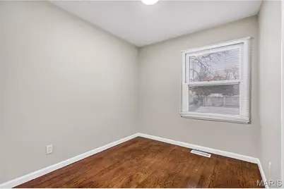 9725 Medford Drive, Riverview, MO 63136 - Photo 14