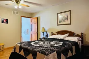 205 and 207 Center Point Rd, Shelbyville, MO 65565 - Photo 38