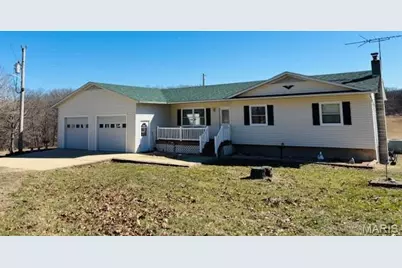 205 and 207 Center Point Rd, Shelbyville, MO 65565 - Photo 6