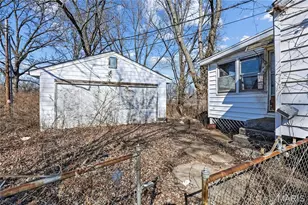 10605 Dunkeld Cir, Saint Louis, MO 63137 - Photo 10
