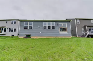 327 Dalriada Blvd, O'Fallon, MO 63368 - Photo 32