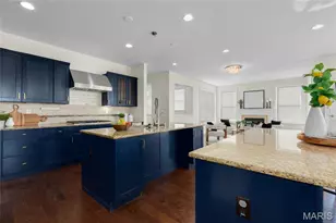 351 Oak Stand Ct, Chesterfield, MO 63005 - Photo 10