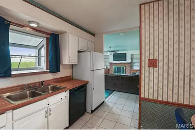 11511 Corlyn Drive, Saint Louis, MO 63138 - Photo 8