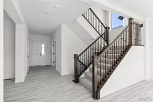 537 Evening Primrose Dr, Wentzville, MO 63385 - Photo 2