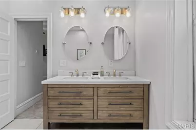 3638 Russell Boulevard, Saint Louis, MO 63110 - Photo 26