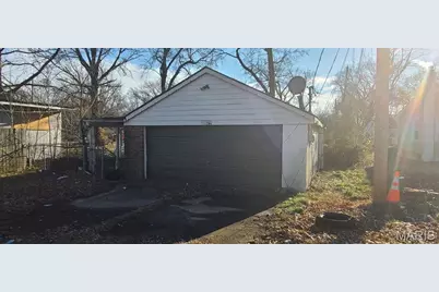 11823 Larimore Road, Saint Louis, MO 63138 - Photo 2
