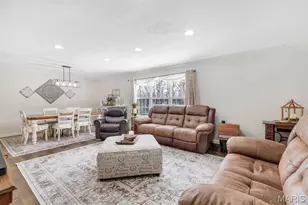 9 Nottingham Ct, Lake Sherwood, MO 63357 - Photo 6