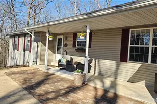 9 Nottingham Ct, Lake Sherwood, MO 63357 - Photo 2