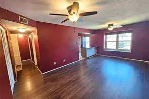 1737 Herault Pl, Saint Louis, MO 63125 - Photo 2