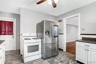 7819 Kenridge Ln, Saint Louis, MO 63119 - Photo 12