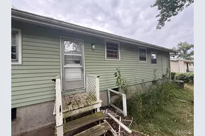 125 Forestwood Drive, Saint Louis, MO 63135 - Photo 6