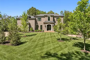1 Tuscany Park, Clayton, MO 63105 - Photo 2