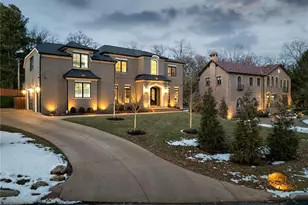 1 Tuscany Park, Clayton, MO 63105 - Photo 4