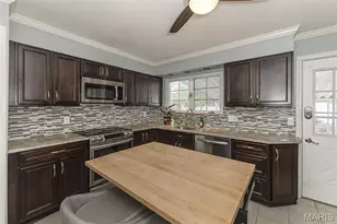 3233 Hedgetree Ln, Saint Louis, MO 63129 - Photo 16