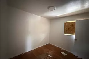 10416 Durness Dr, Saint Louis, MO 63137 - Photo 8