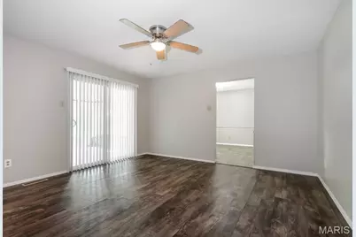 3754 Monsols, Florissant, MO 63034 - Photo 4