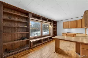 6 Castle Dr, Florissant, MO 63034 - Photo 22