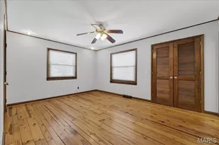 6 Castle Dr, Florissant, MO 63034 - Photo 10