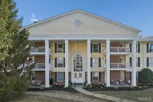 1530 Bedford Forge Ct, Chesterfield, MO 63017 - Photo 2