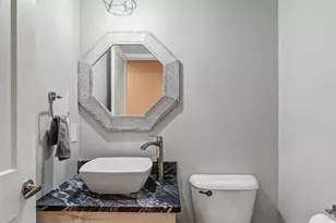 114 Trailswest Dr Dr, Chesterfield, MO 63017 - Photo 12