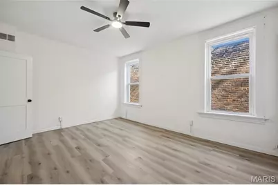816 McLaran Avenue, Saint Louis, MO 63147 - Photo 10