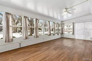 733 Forman Rd, Saint Louis, MO 63123 - Photo 12